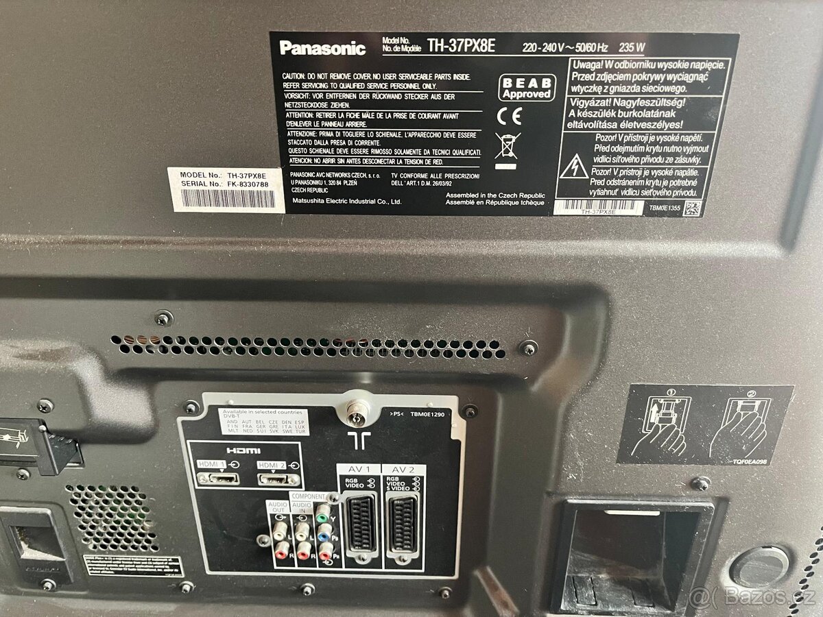 Stolek pod televizi + televize - 4