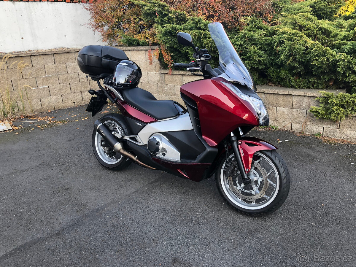 HONDA Integra NC 700D - 4