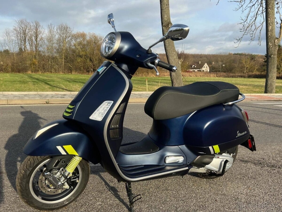 Vespa GTS 300 Super Tech ABS - 4
