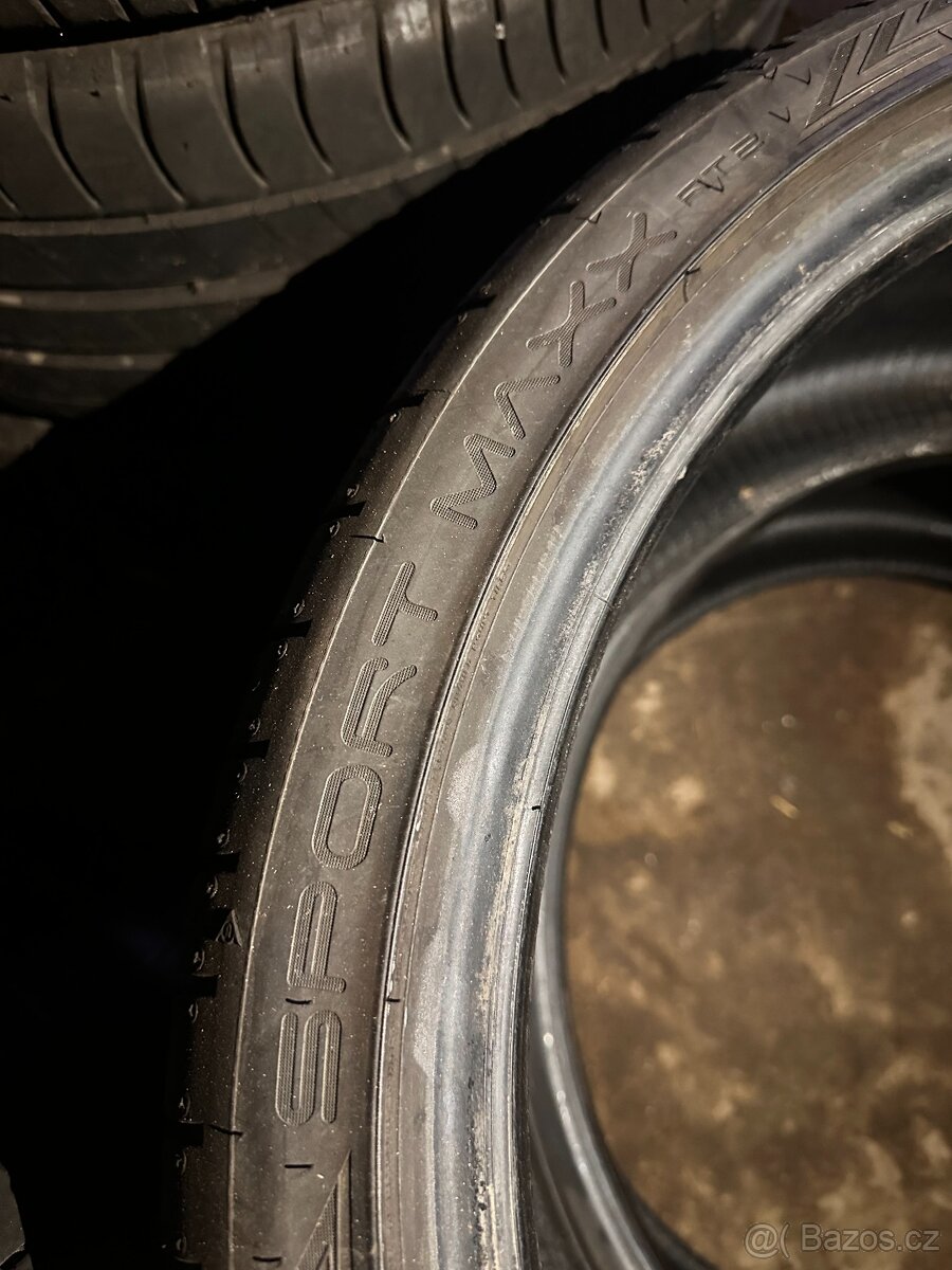 Letní sada pneu 235/35 R19 - Dunlop - 4