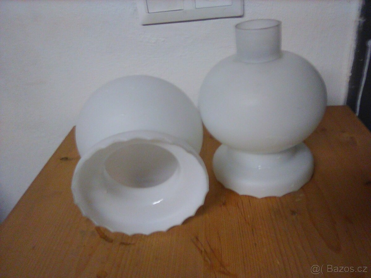 PRODÁM SKLENĚNÁ STÍNIDLA NA LUSTRY - 4