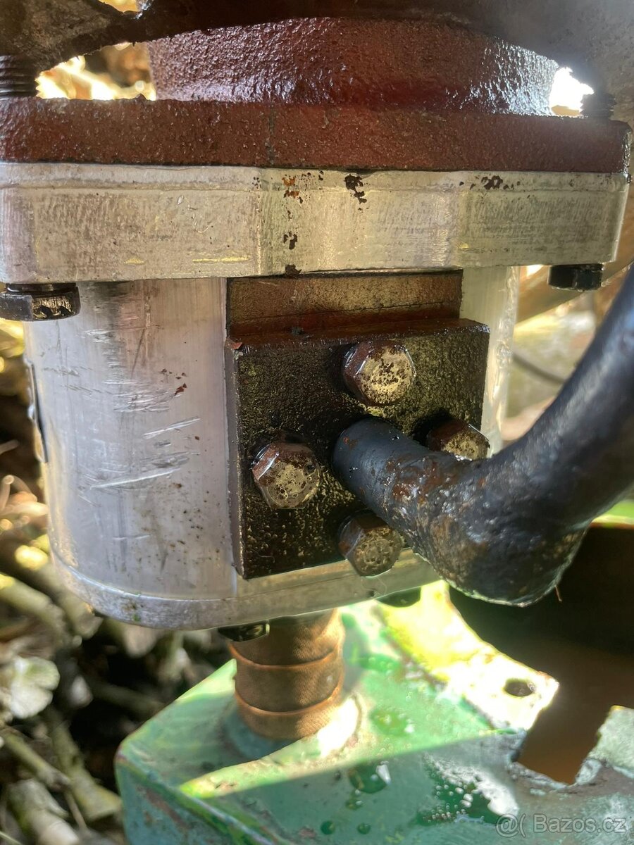 Koupím hydraulické čerpadlo - 4