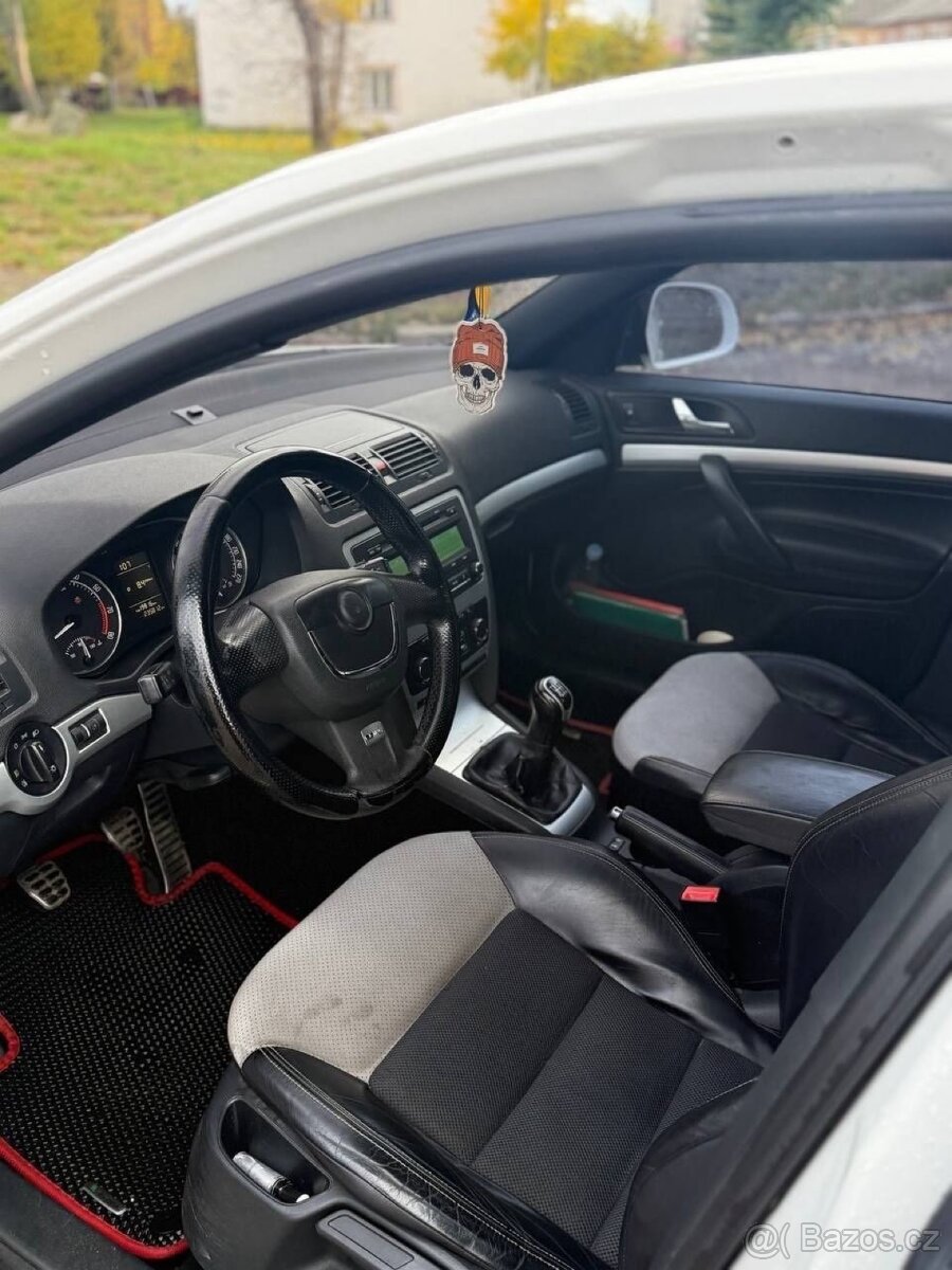 Škoda Octavia - 4