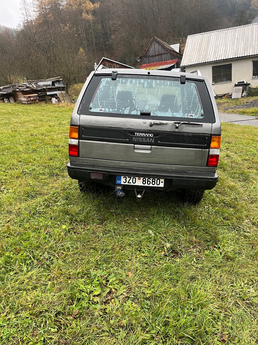 Nissan Terrano - 4