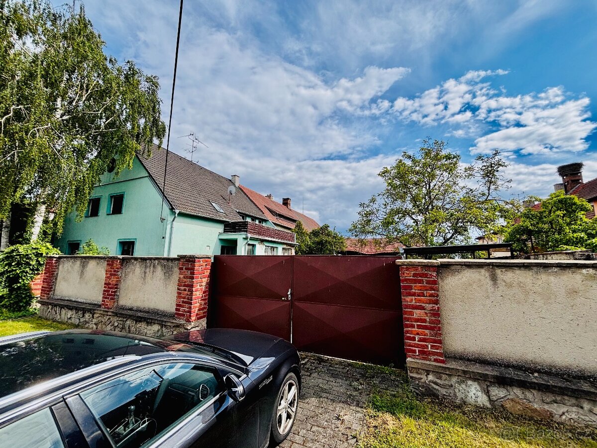PASOHLÁVKY - rodinný dům 230m2 se stavebním pozemkem 1069m2 - 4