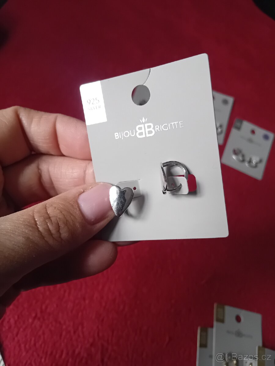 Nove stříbrné náušnice - 4