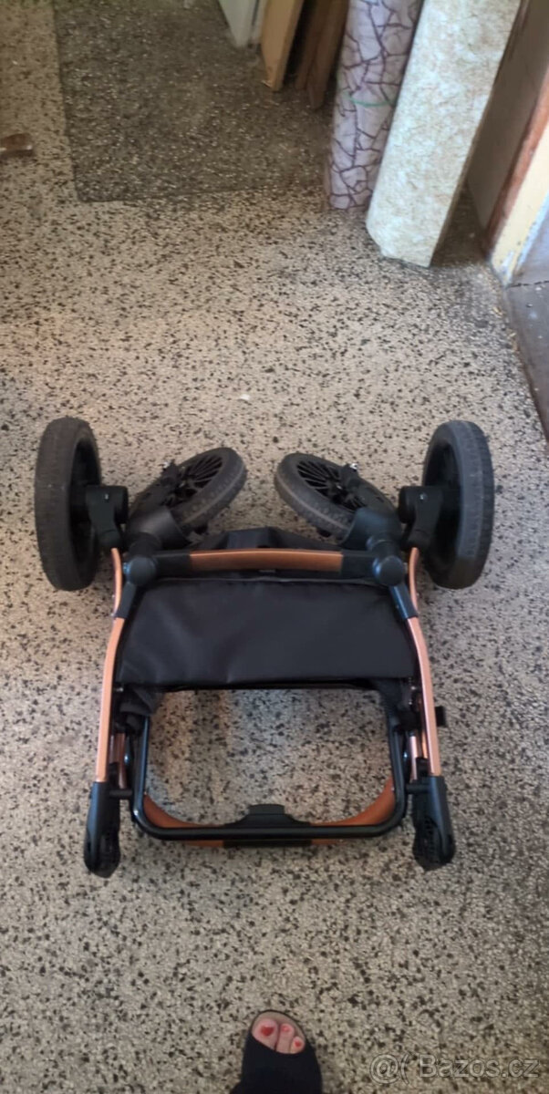 Kočárek pro psa/kočku 2v1 - 4