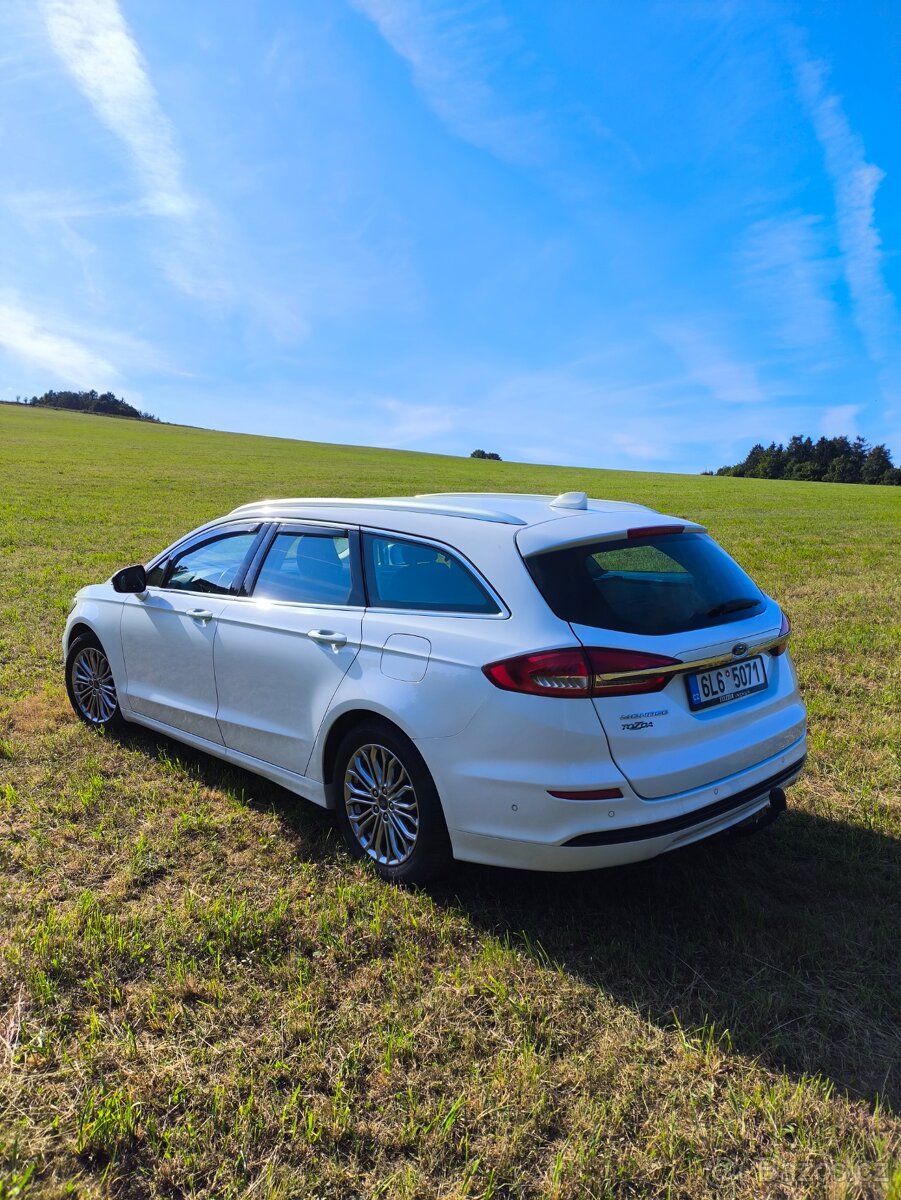Ford Mondeo kombi 2.0 TDCi Titanium 08/2020 - 4