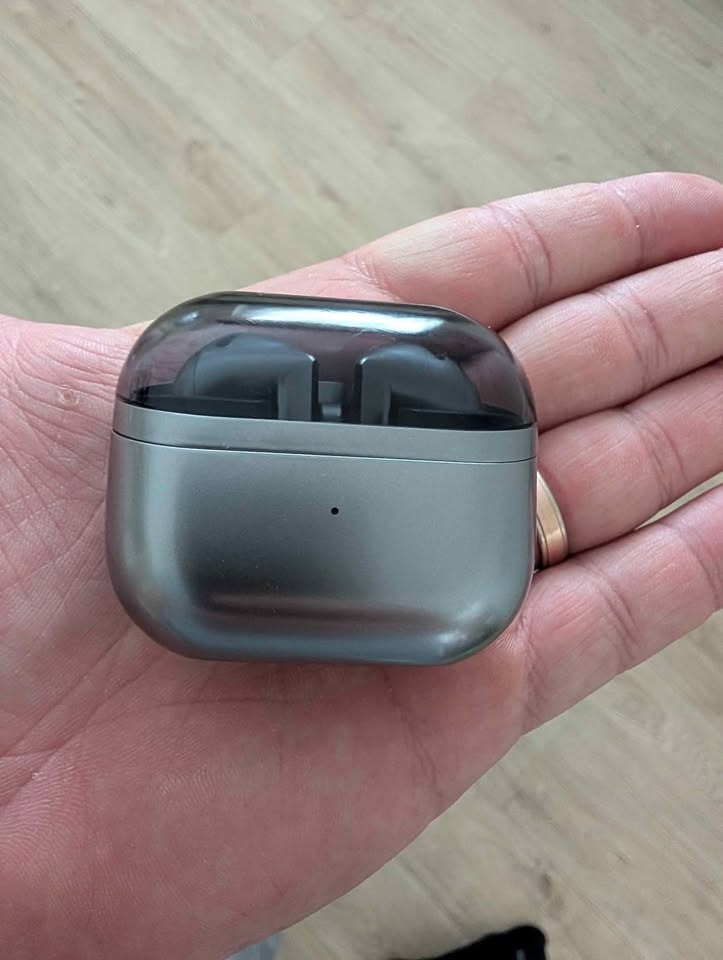 Samsung Galaxy buds 3 - 4