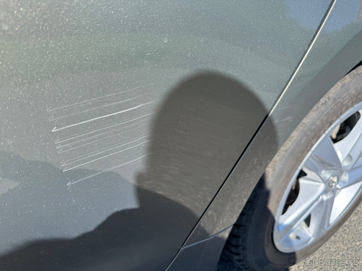 Toyota Corolla 2,0Hybrid 112kw Executive 2019 - 4