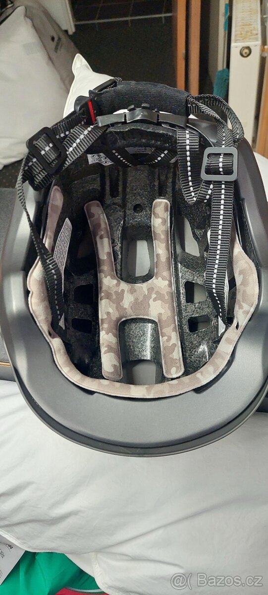 Přilba UVEX na freestyle sporty, - 4