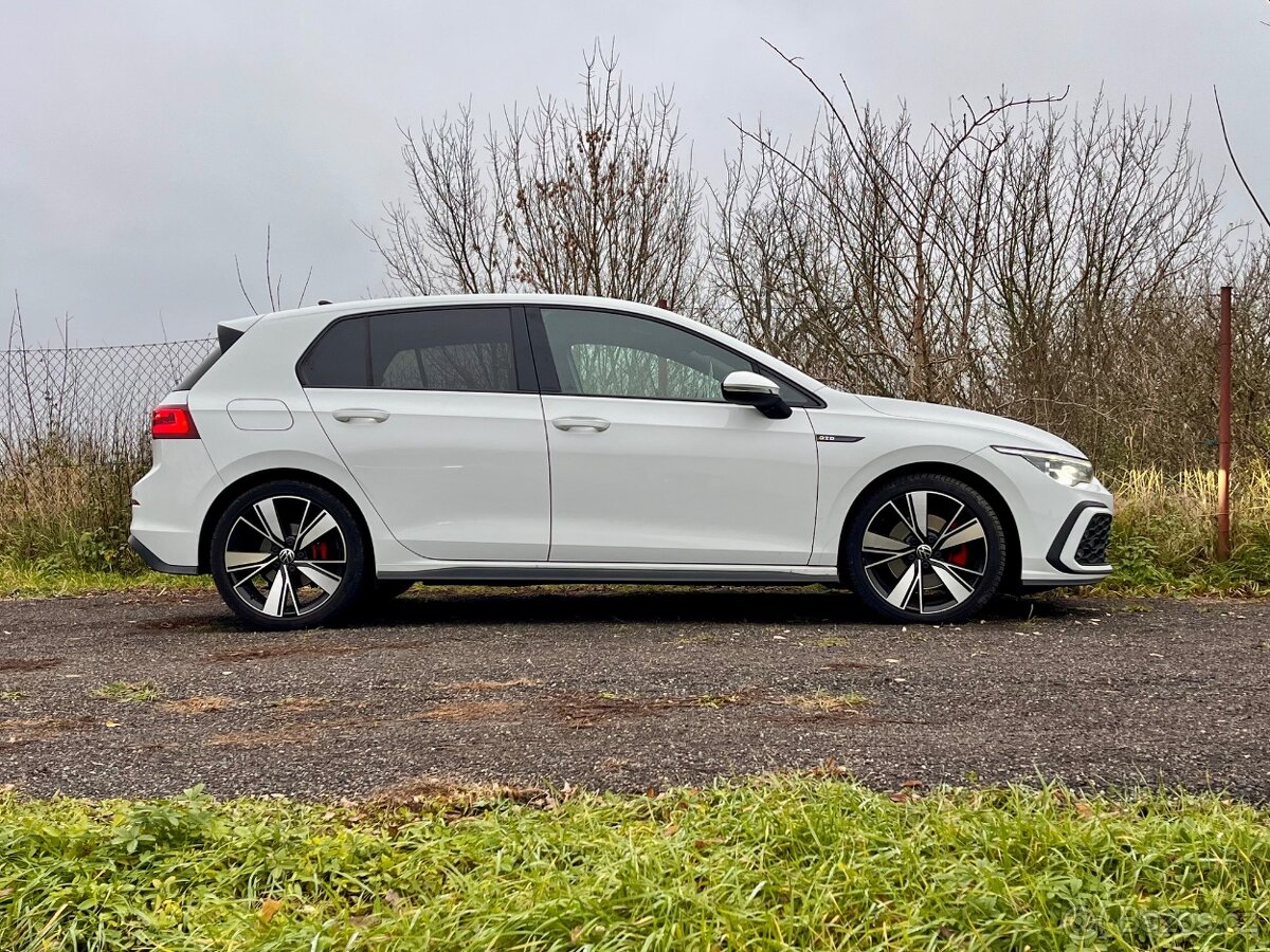 VW GOLF GTD 8, 147 kW, Panorama, kůže Nappa, DSG - 4