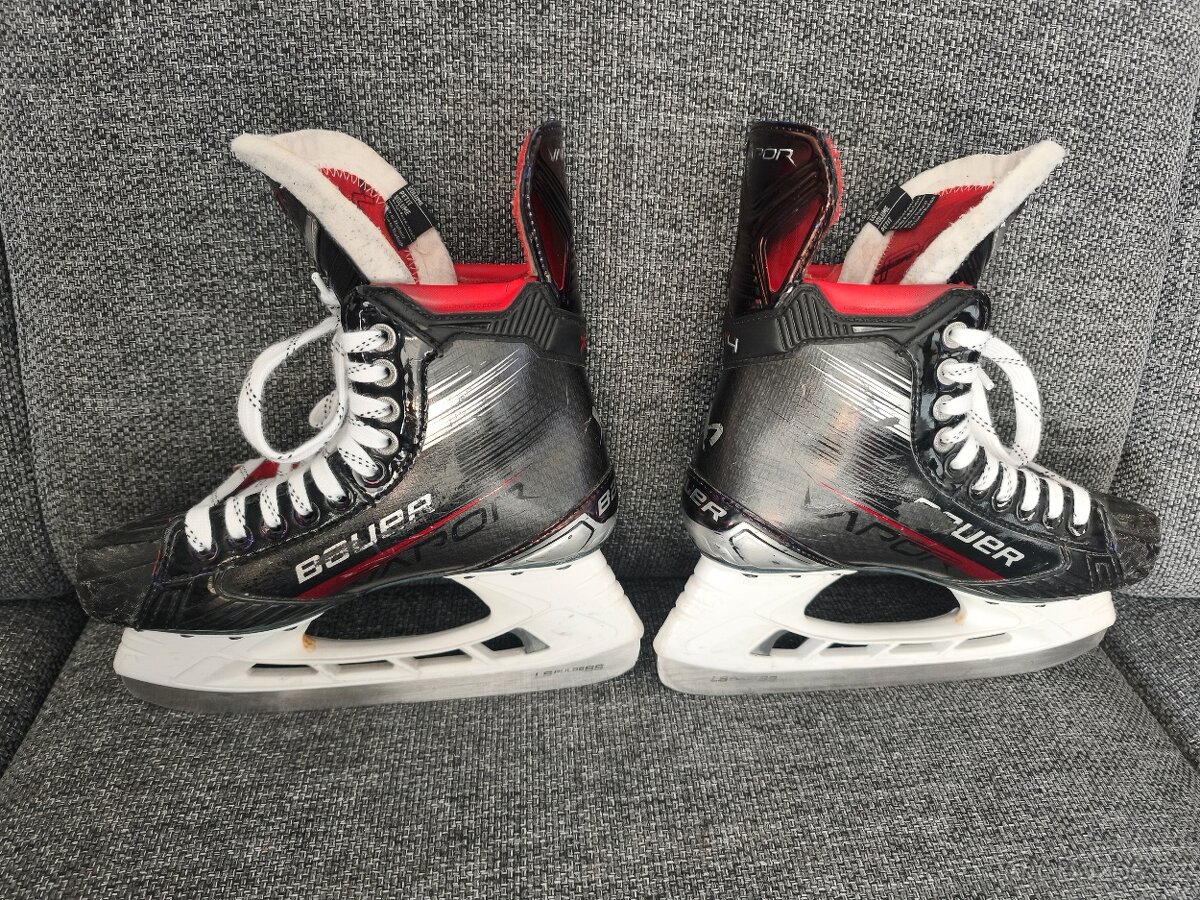 Brusle BAUER X4, INT, vel. 6,5 FIT 1 - 4