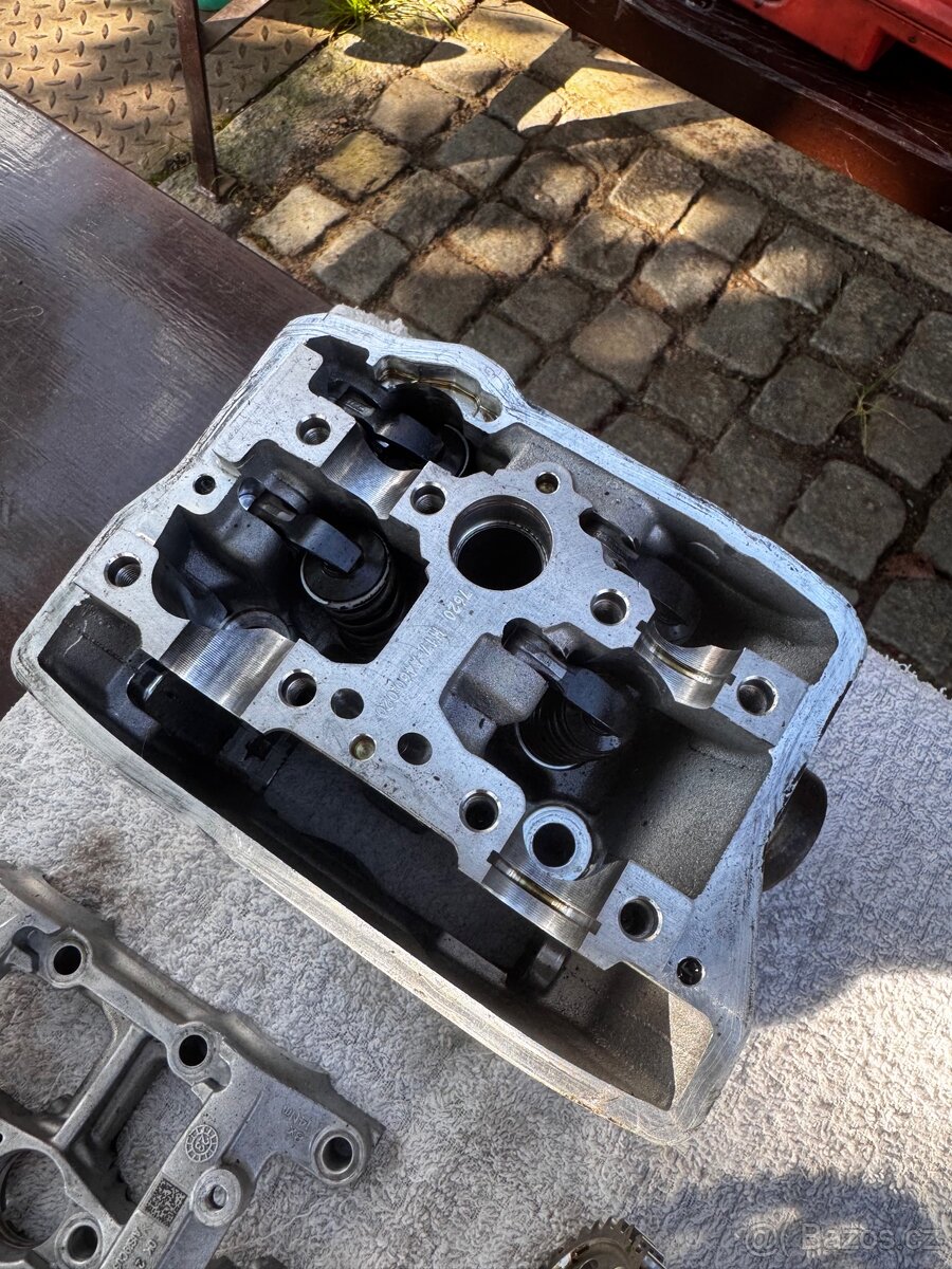 Hlava Husqvarna FC 250 2025