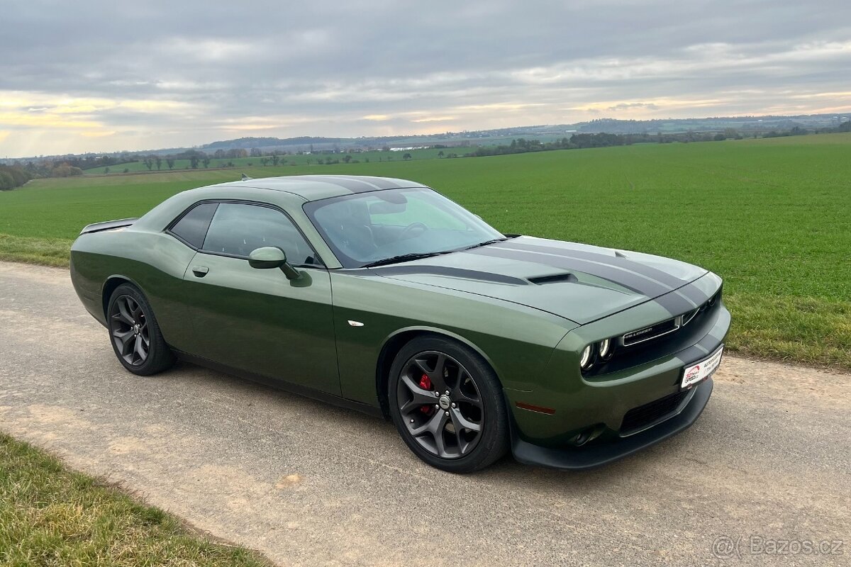 Dodge Challenger Scat pack / SRT 6.4 V8 - pronájem - 4