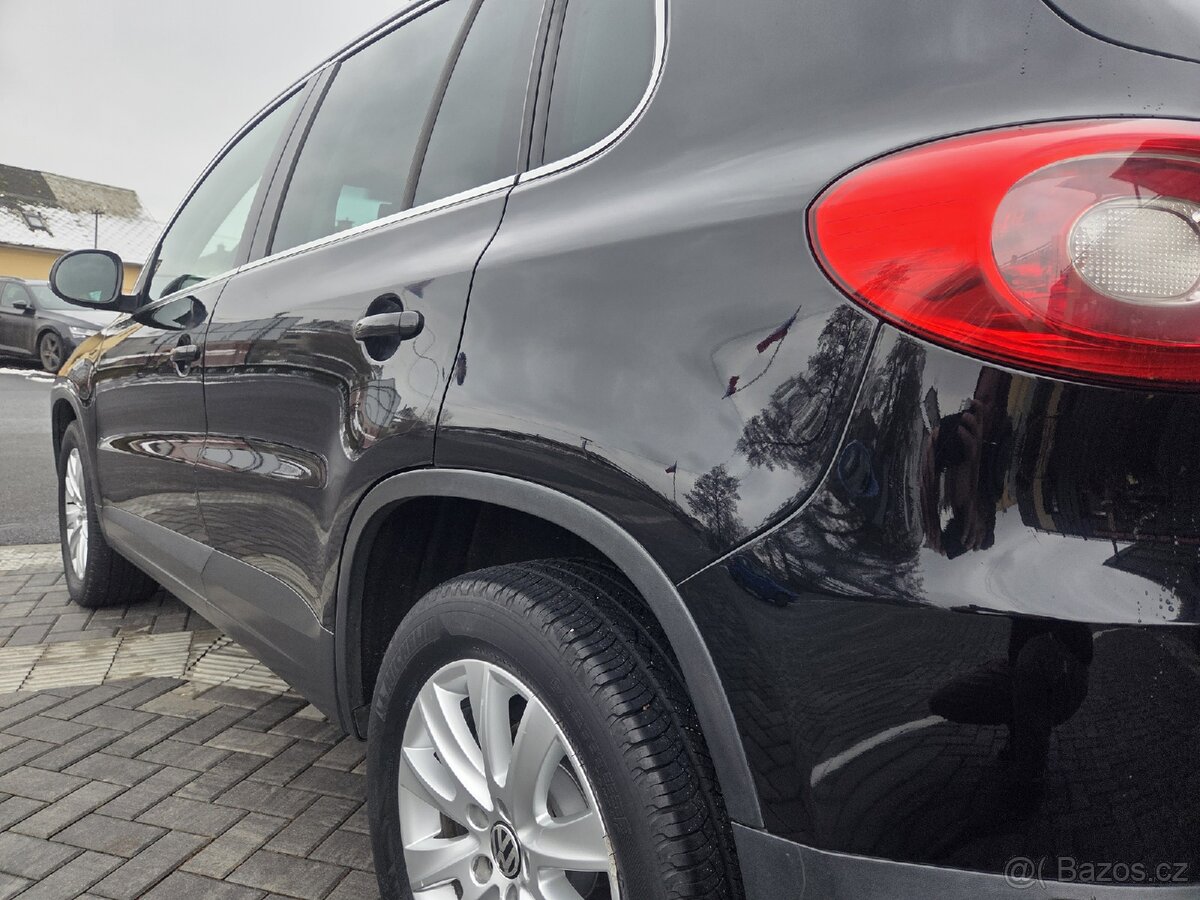 VW Tiguan 2.0TDI DSG 4x4 103kw tažné vyhřívané sedačky - 4