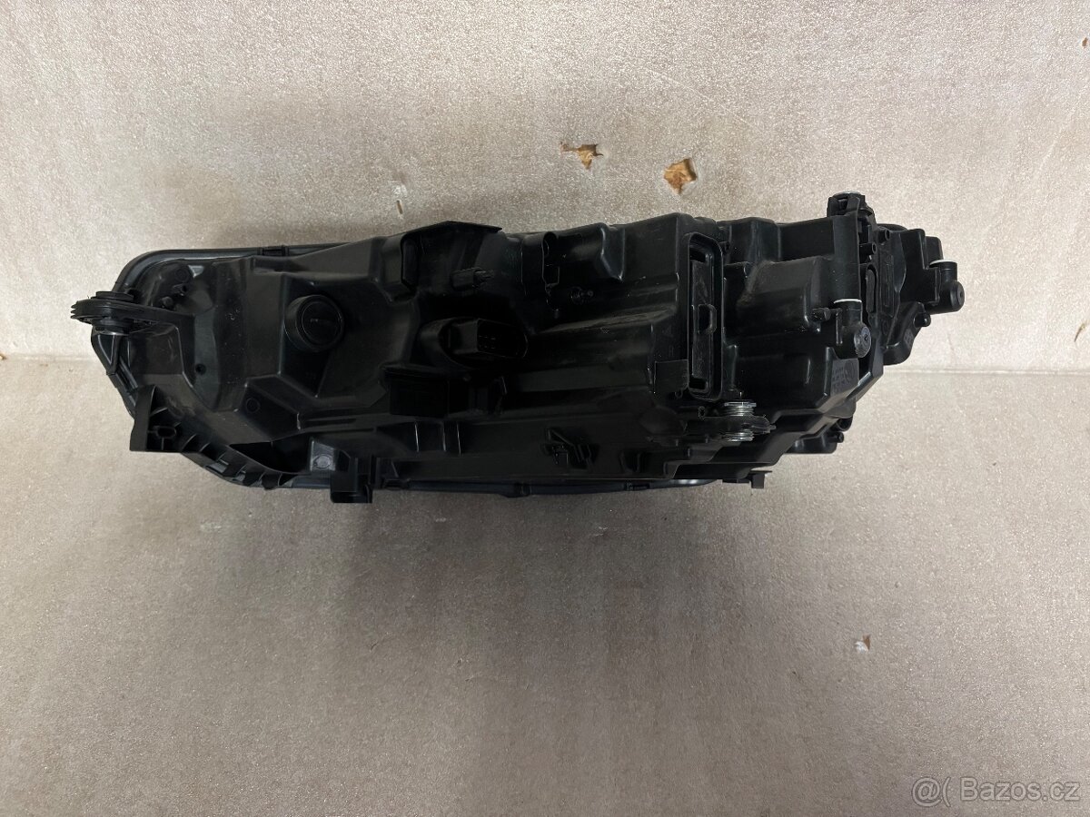 Pravý světlomet Škoda Octavia IV - 4