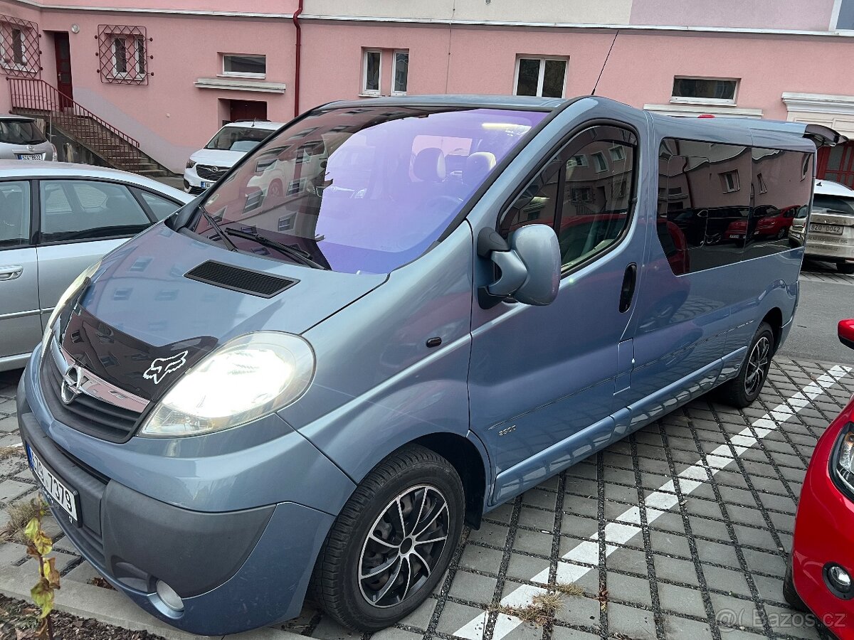 Opel Vivaro 2.5cdti long - 4