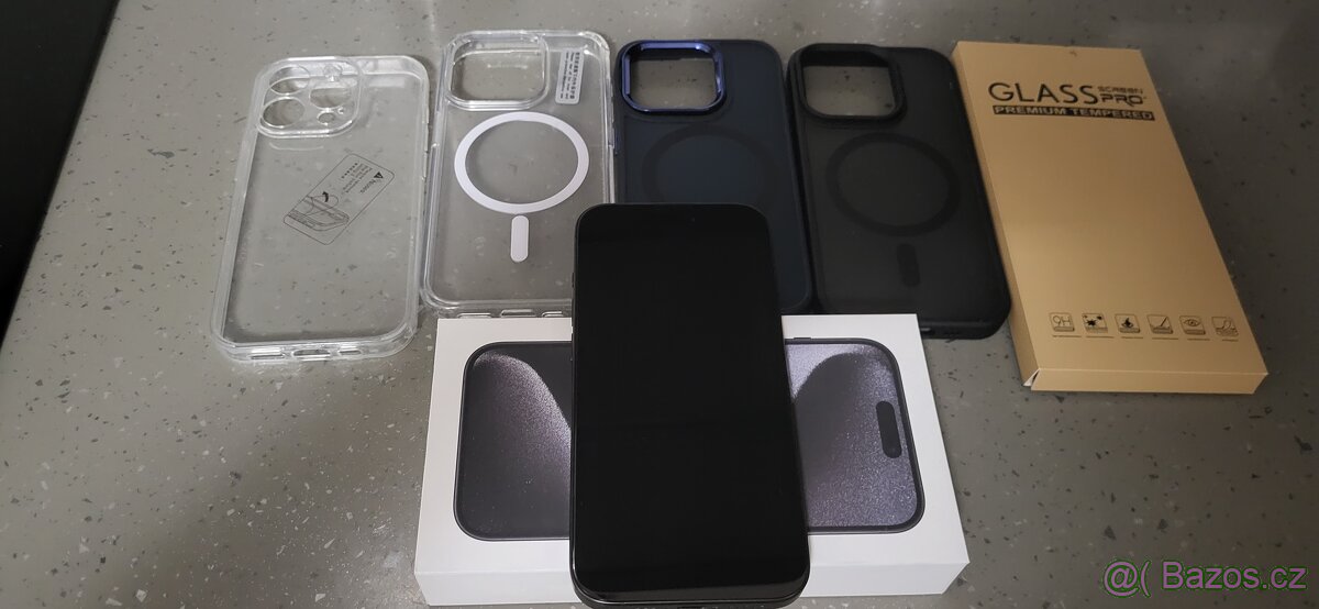 iPhone 15 pro 128GB Black Titanium - 4