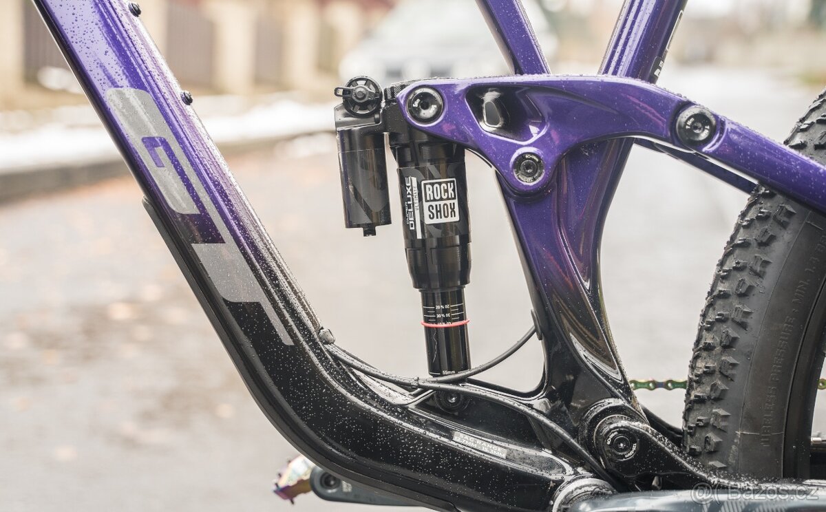 2024 ZÁNOVNÍ GT SENSOR CARBON PRO - 4