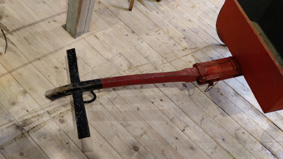 Hasičský hadicový naviják - 4