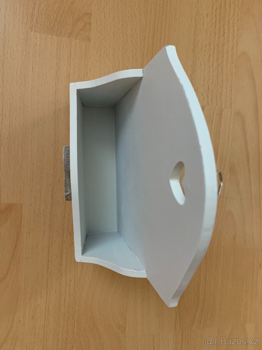 Držák na dopisy Srdce - 4