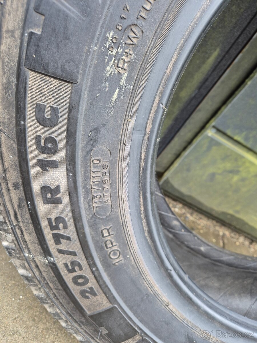 Pneu 205/75 R 16C - 4