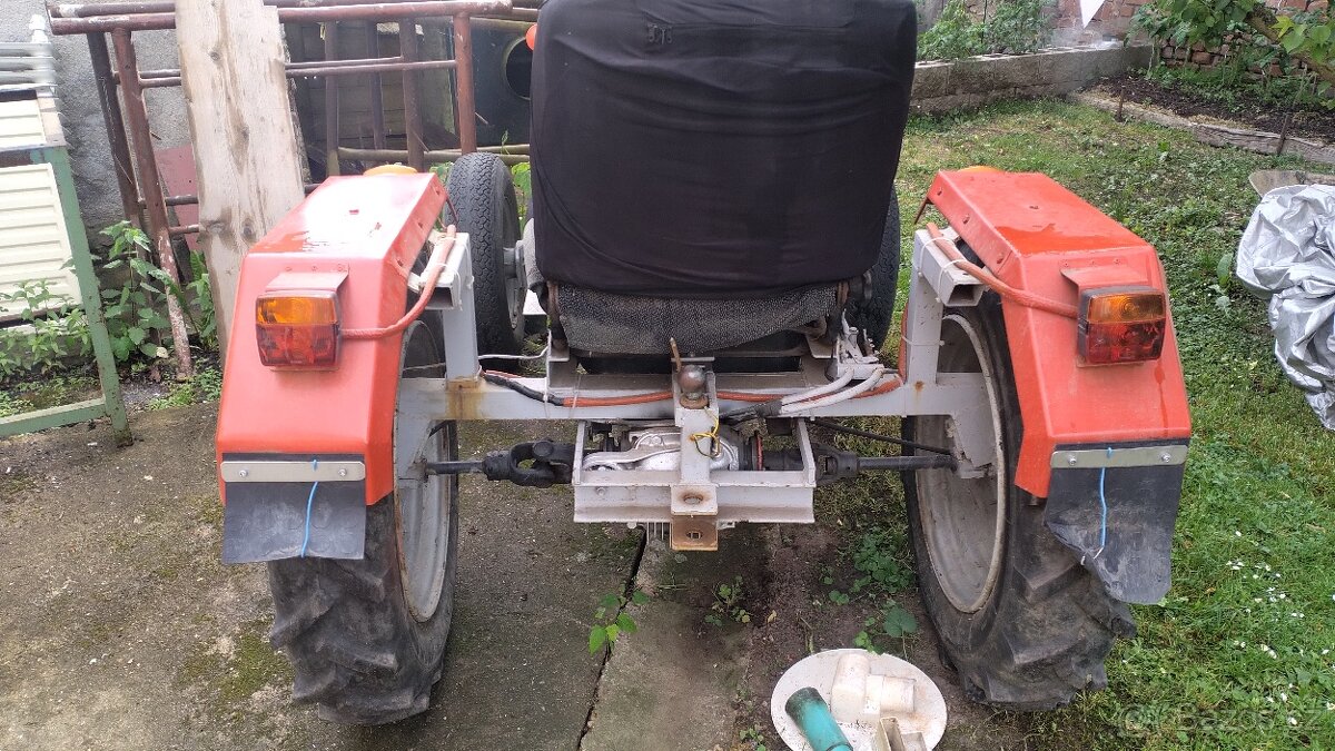 Malotraktor domácí výroby s vozíkem - 4