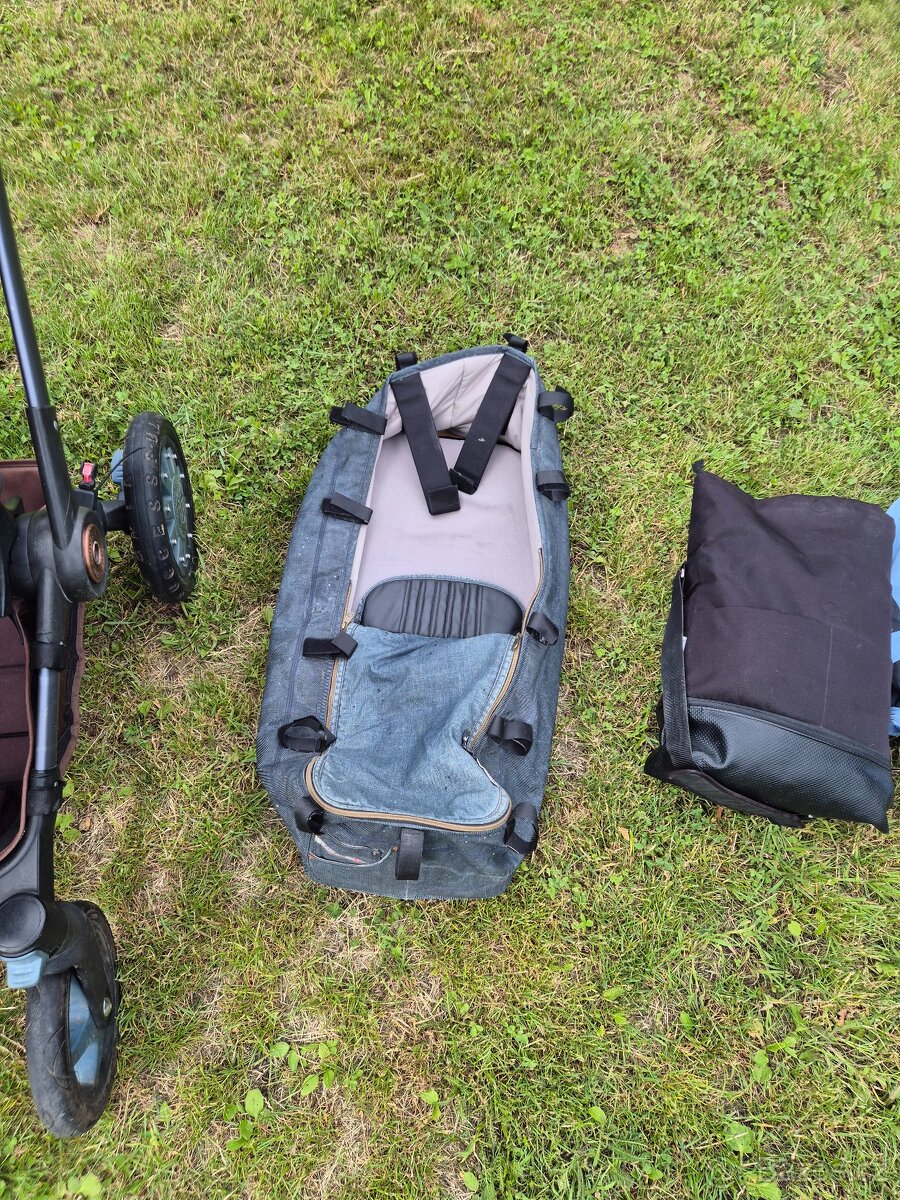 Kočárek Bugaboo Buffalo Diesel s bohatým příslušenstvím - 4