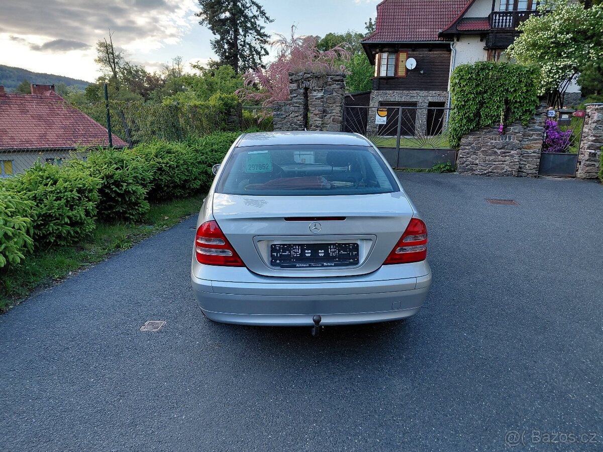 Mercedes Benz C 180 2,0 benzin - 4