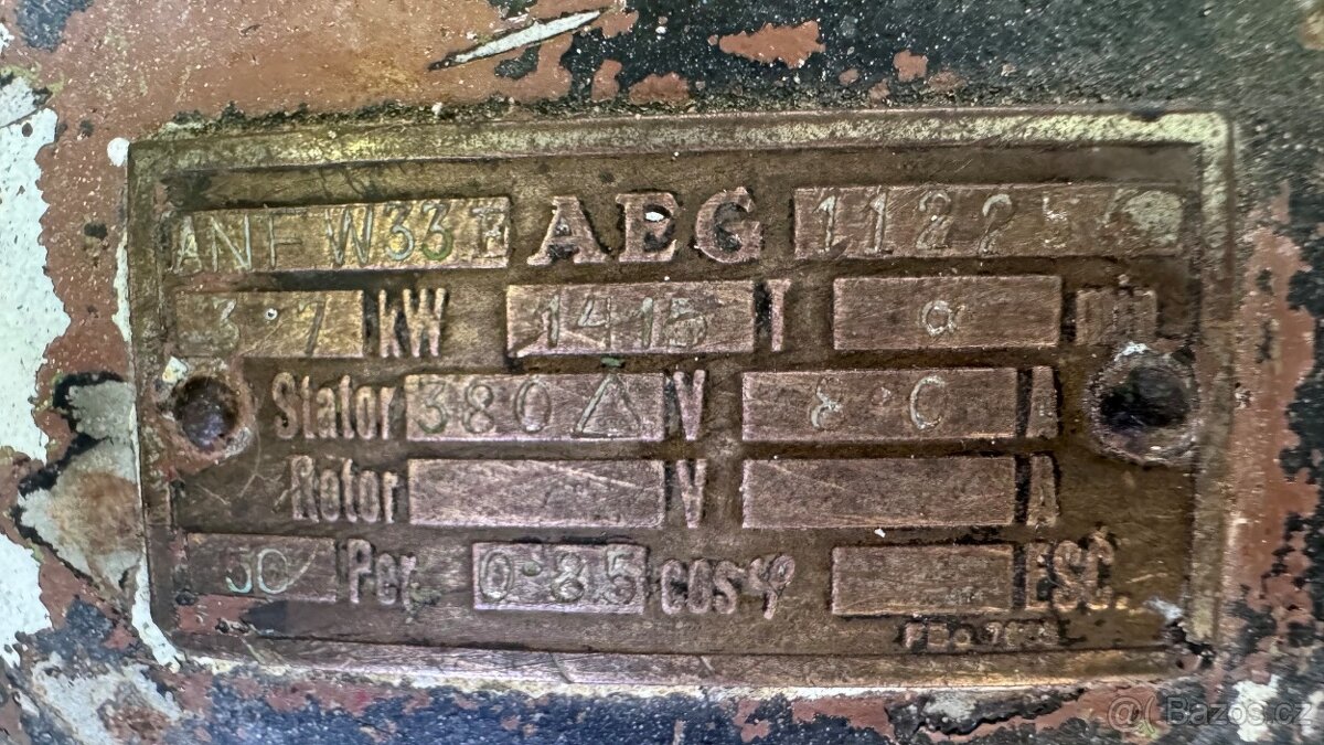 Historický motor AEG - 4