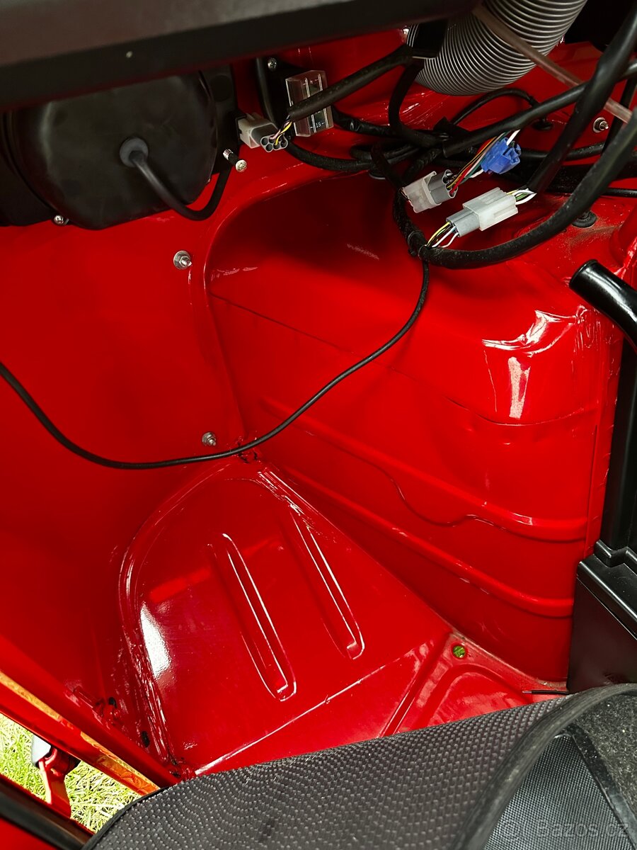Piaggio Ape 50 red - 4