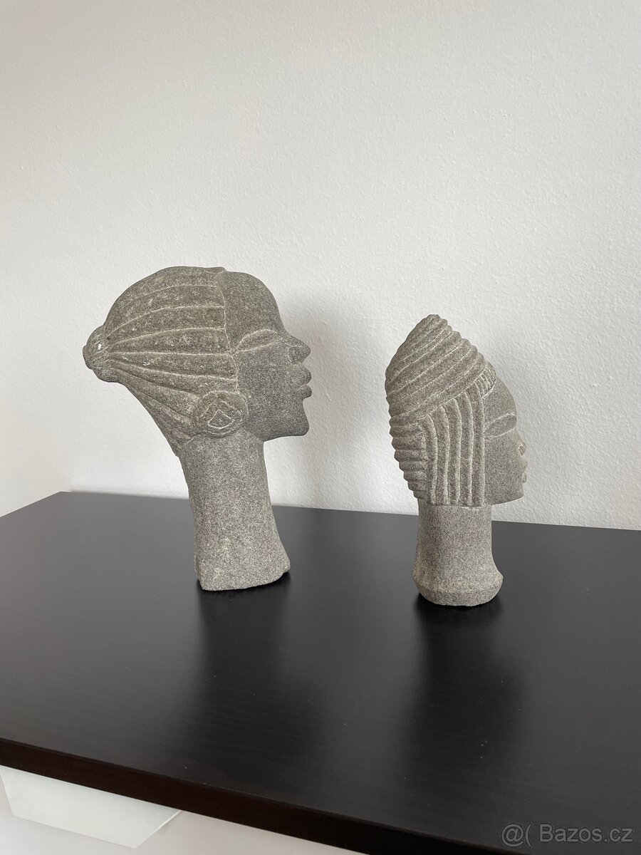 Kamenné busty v africkém stylu – sada 2 ks - 4
