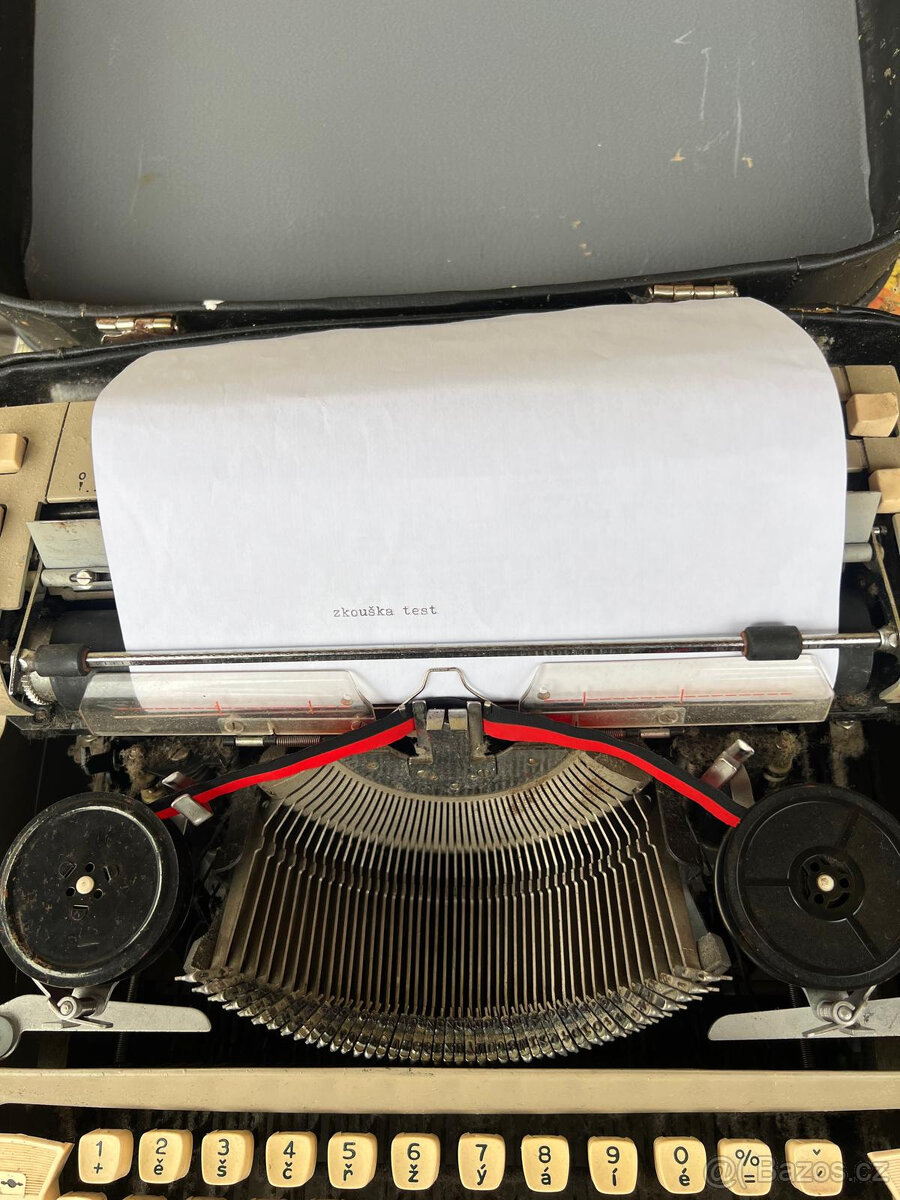 Psací stroj Consul - 4