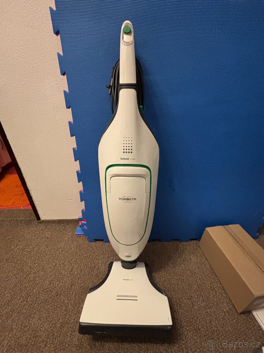 Vysavač Vorwerk VK200 s hlavou EB400 + příslušenství - 4