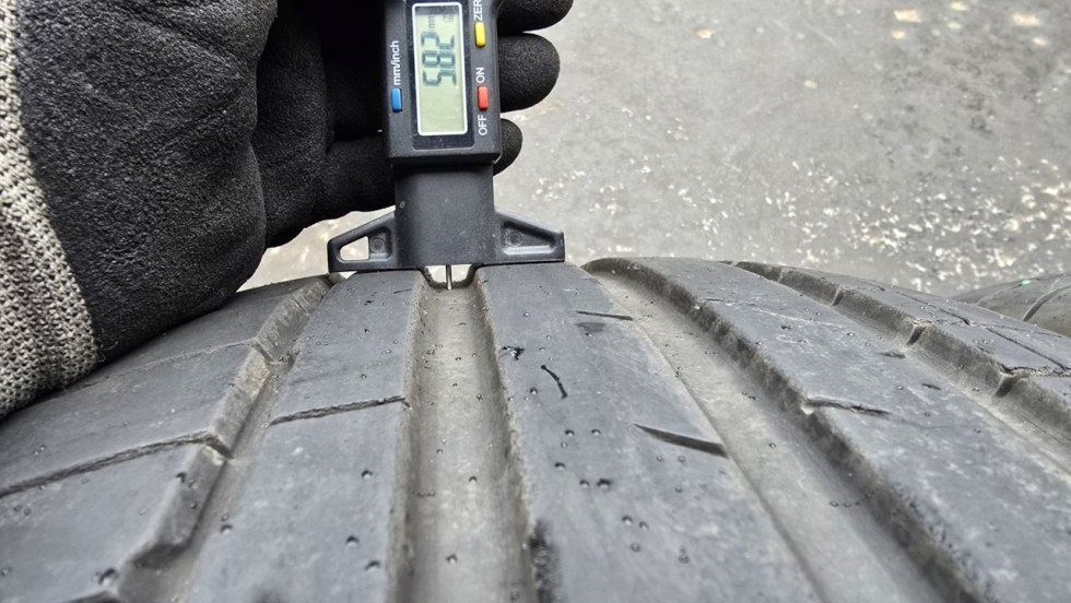 Letní pneu 235/55/19 Hankook - 4