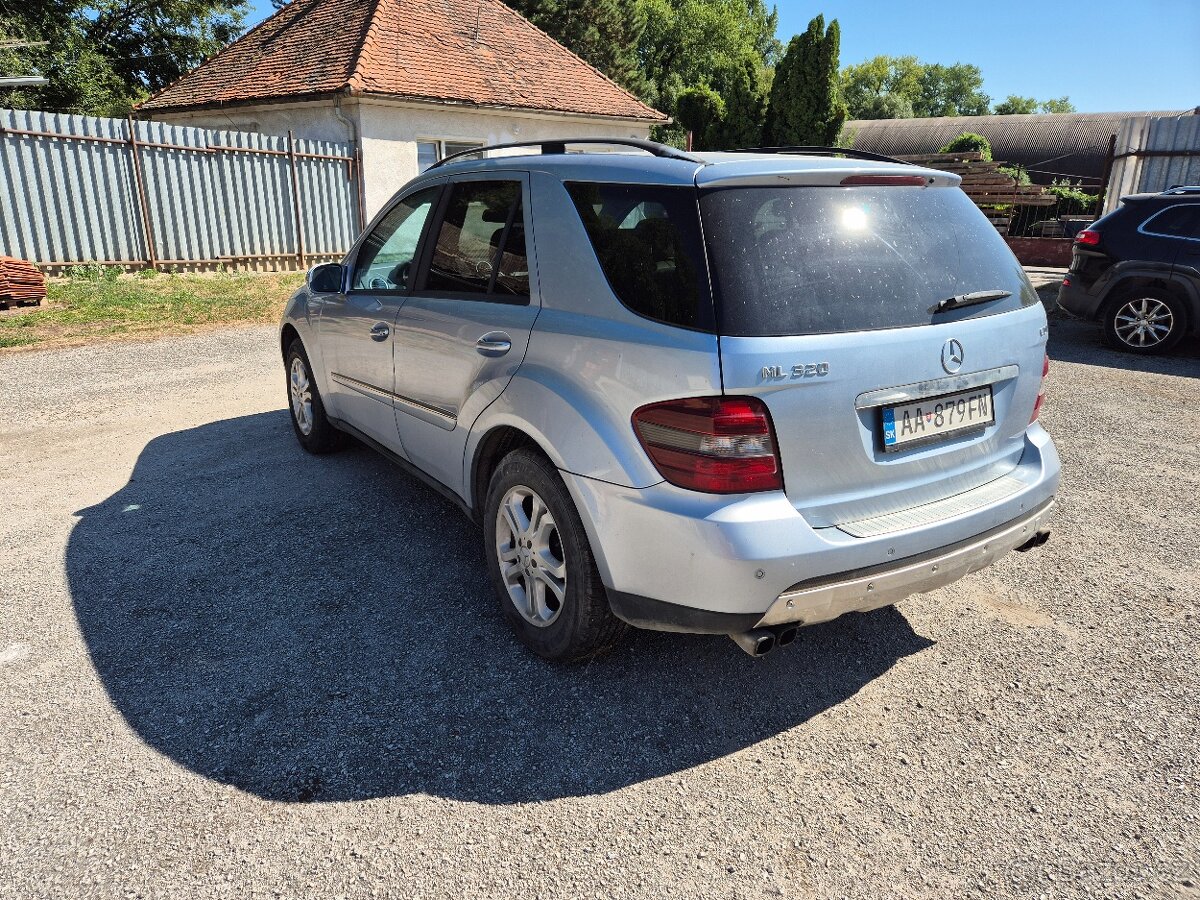 Mercedes ML320cdi rok 2006 - 4
