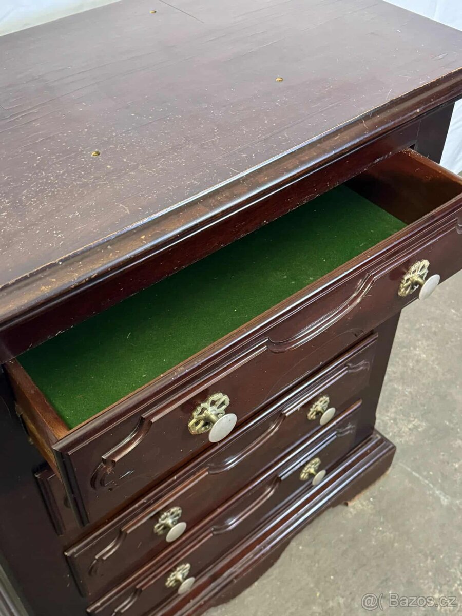 Starožitná komoda (133018) - 4