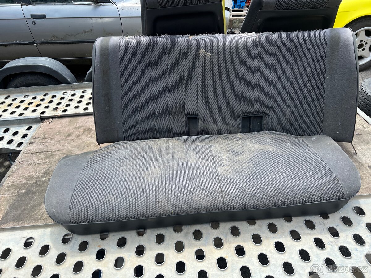 BMW E30 celek/díly - 4