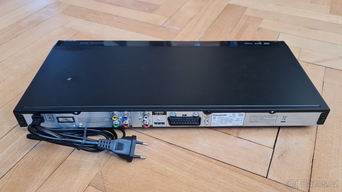 DVD přehrávač Panasonic DVD-S68 + 15 DVD - 4