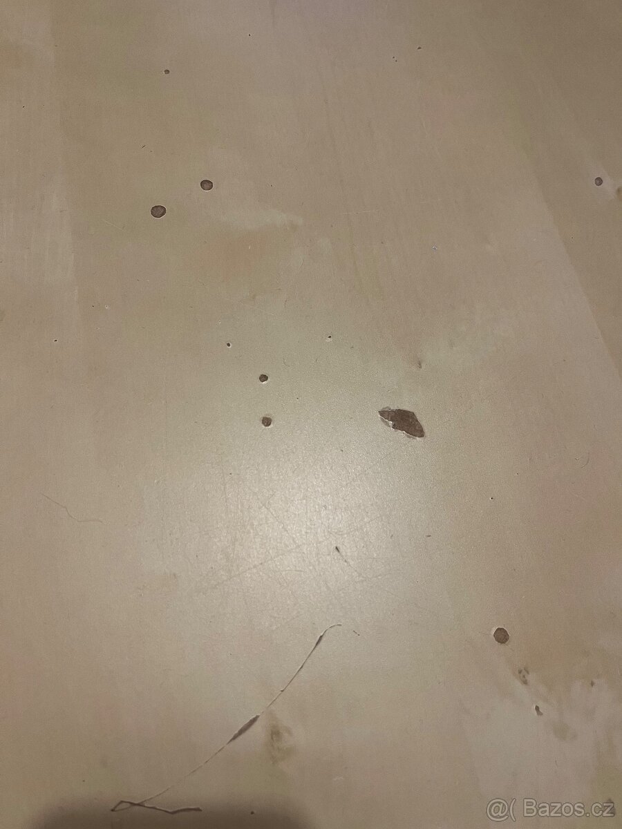 Konferenční stůl a police - 4