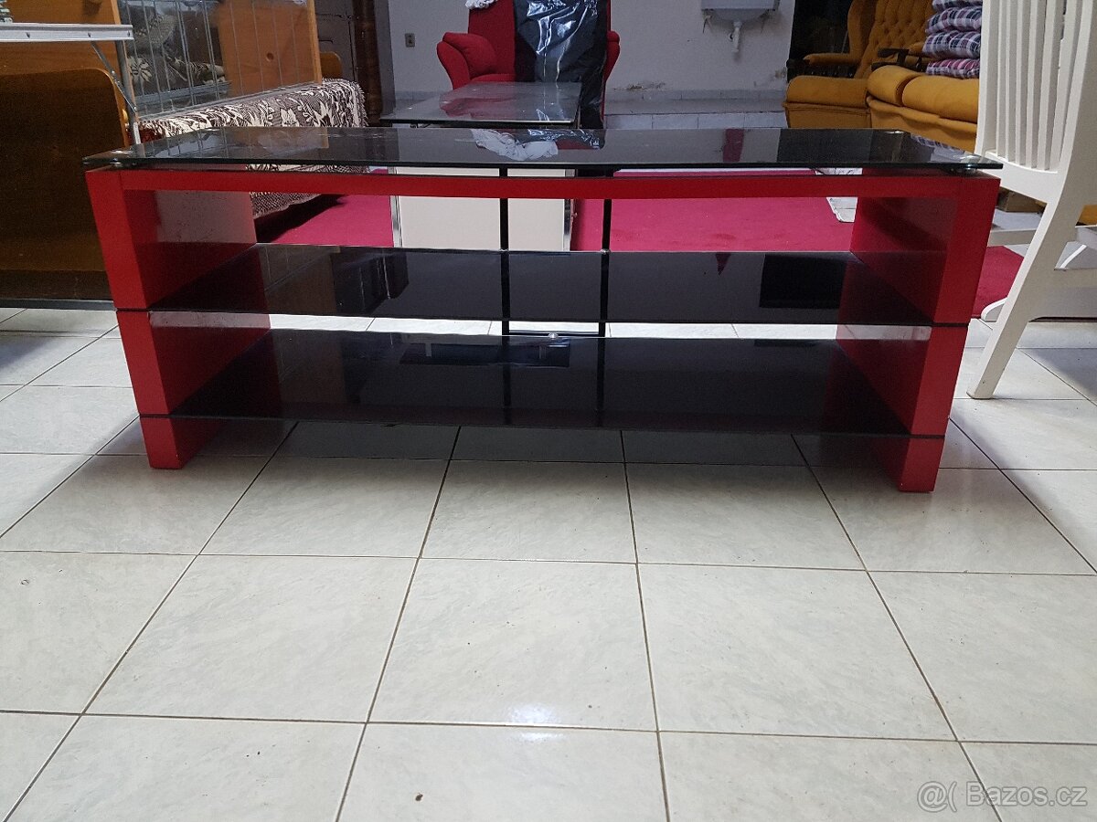 stolek pod TV lakovaný - 4