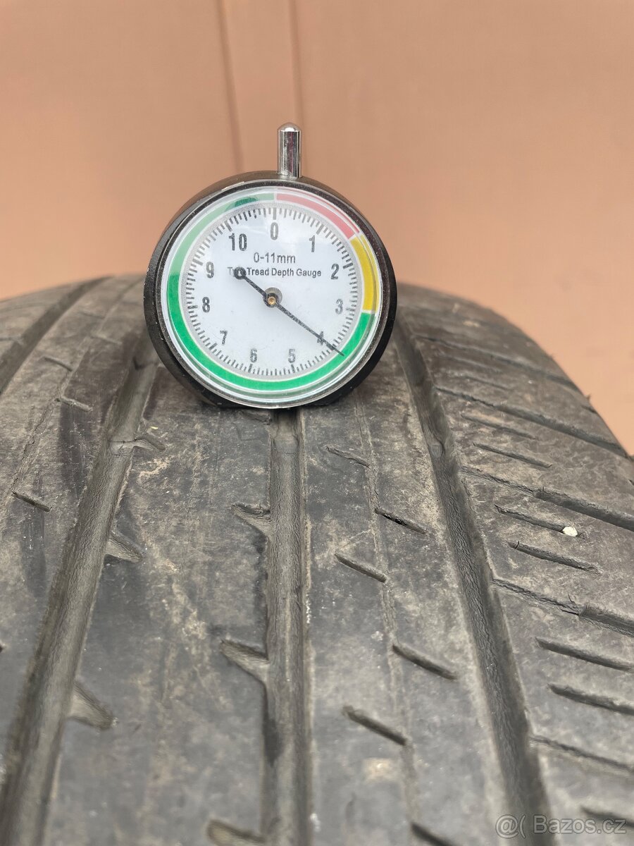 Letní pneu 235/60/18 - 4