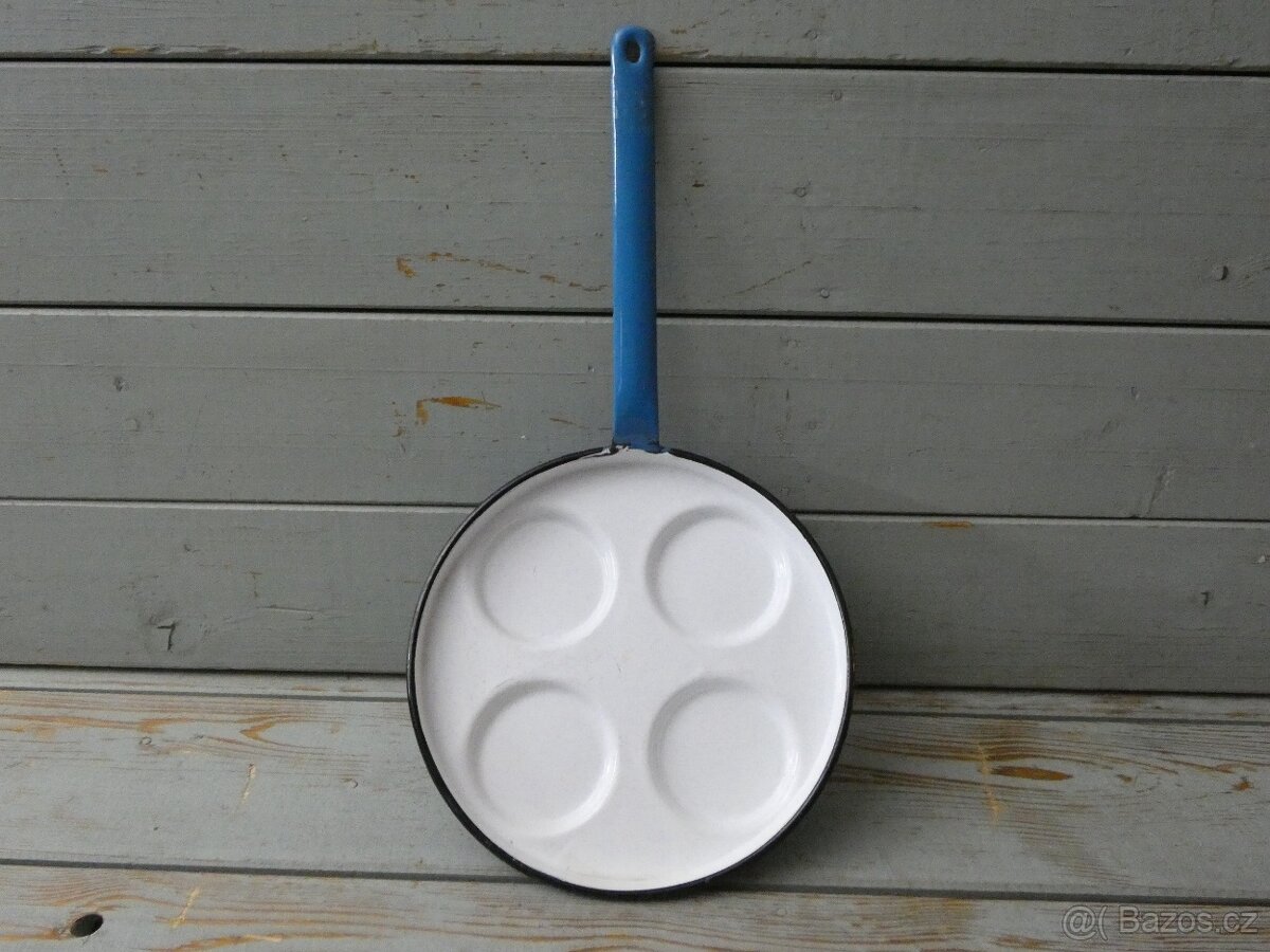 Starý smaltovaný modrý omeletník - 4