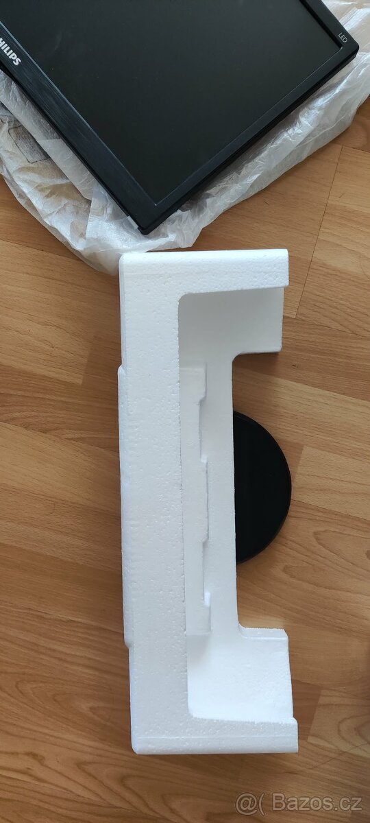 LCD Philips monitor 18,5'' - 4