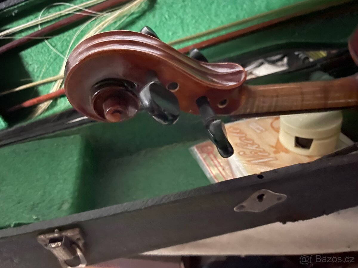 Housle krásné bez prasklin - 4