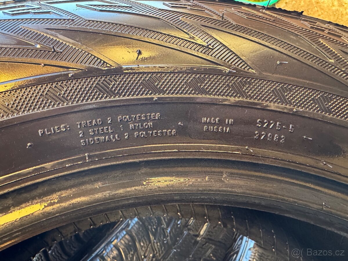 4x Zimní pneu. Nokian, 215 / 65 R17 103H XL - 4
