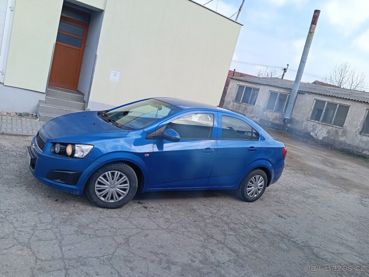 Chevrolet aveo T300 rok 2012 - 4