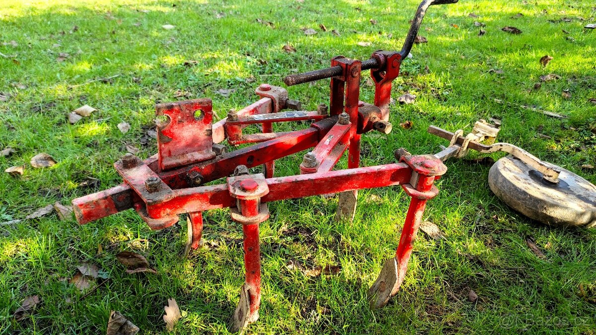 Prodám příslušenství k malotratoru Terra - 4