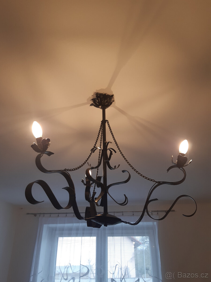 ručně kovaný lustr - 4